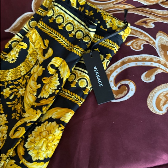 Versace leggings - Picture 2 of 7